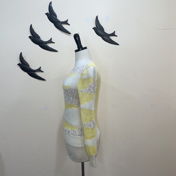 Vintage 1980's Pastel  Yellow & Off White Angora & Silk Knit Sweater - M - Picture 2 of 12